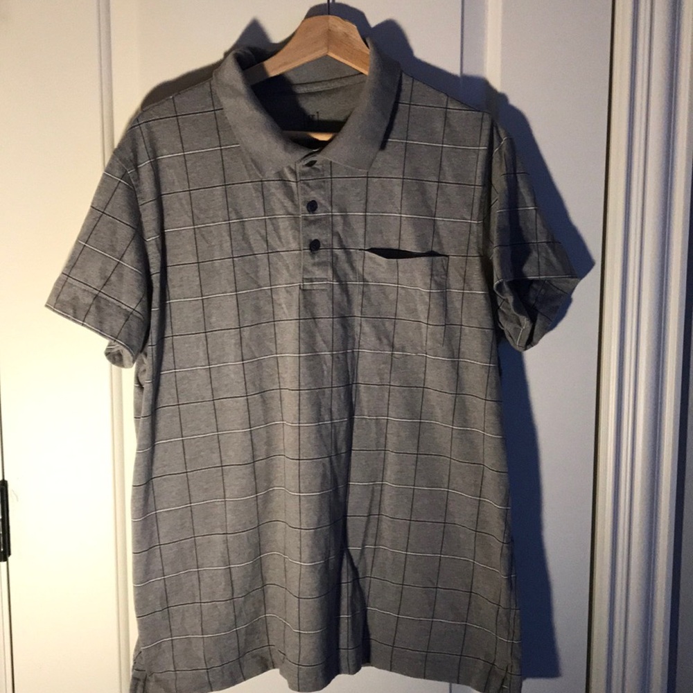 Gray checkered polo with front pocket
